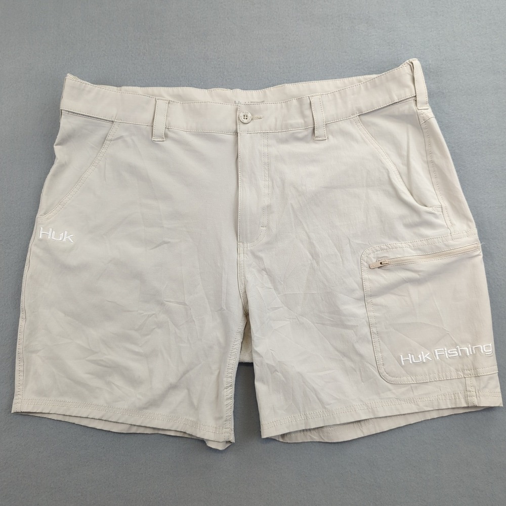 Huk Fishing Performance Shorts Mens XXL 2XL Beige Utility‎ Zip Pocket Outdoor
